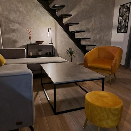 Apartments Vranes 티바트 외부 사진