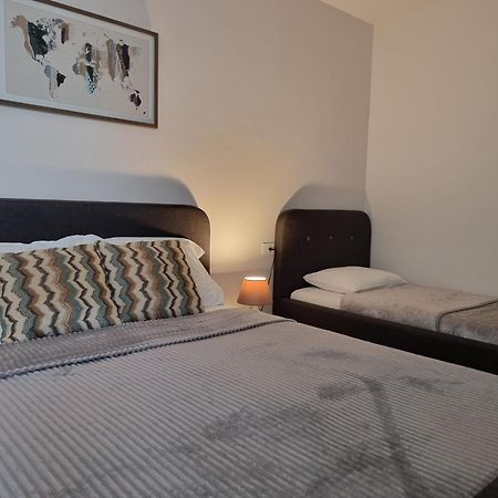 Apartments Vranes 티바트 외부 사진