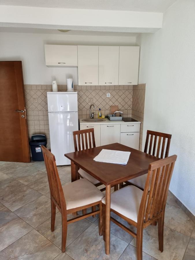 Apartments Vranes 티바트 외부 사진