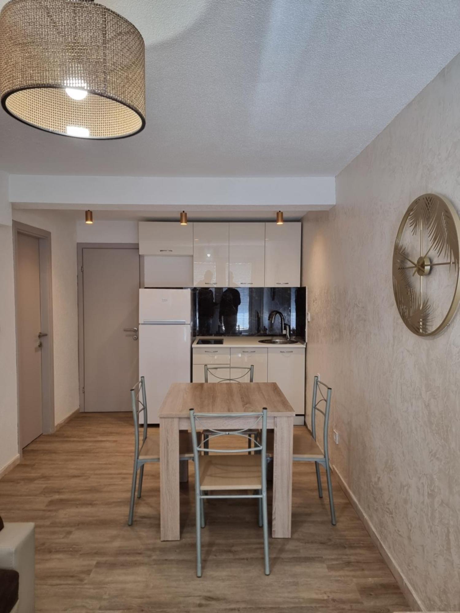 Apartments Vranes 티바트 외부 사진